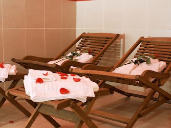 Ea Hotel Crystal Palace
