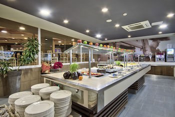 Db Seabank Resort And Spa