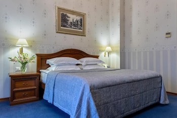 Continental Hotel
