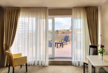Continental Hotel