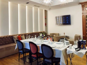 Continental Hotel