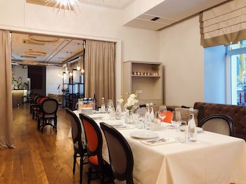Continental Hotel