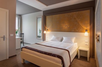 Continental Hotel