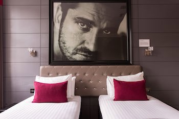 Angel's Share Hotel