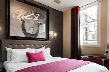 Angel's Share Hotel