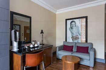 Angel's Share Hotel