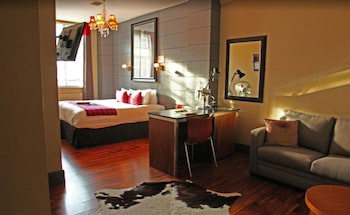Angel's Share Hotel