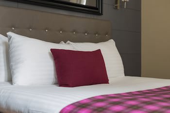 Angel's Share Hotel