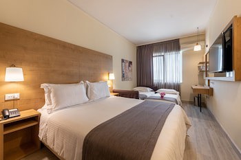 Polis Grand Hotel fotoğrafı