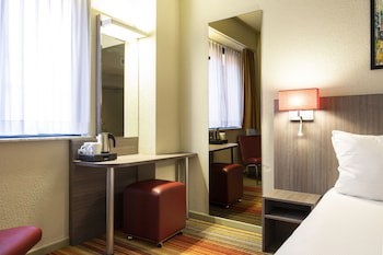 Alma Grand Place Hotel