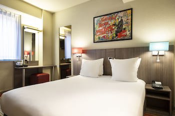 Alma Grand Place Hotel