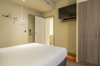 Alma Grand Place Hotel