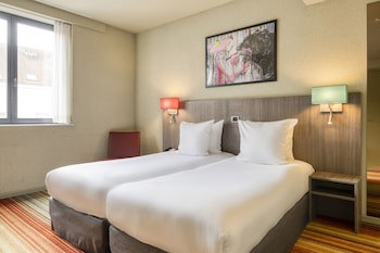 Alma Grand Place Hotel