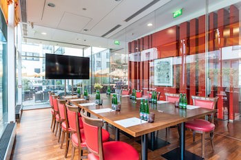 OREA Hotel Angelo Praha fotoğrafı