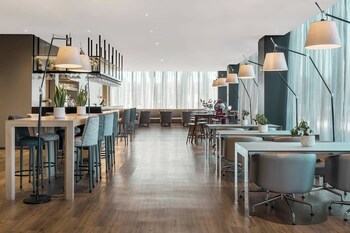 Ac Hotel La Finca By Marriott