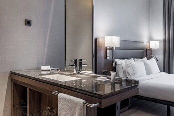 Ac Hotel La Finca By Marriott