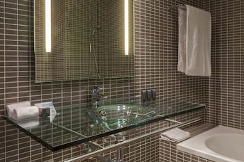 Ac Hotel La Finca By Marriott