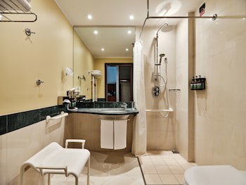 Crowne Plaza Milan - Malpensa Airport by IHG galeri fotoğrafı