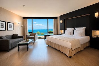 DELUXE, DOUBLE BED, CITY VIEW