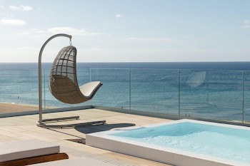 Plus Fariones Suite Hotel