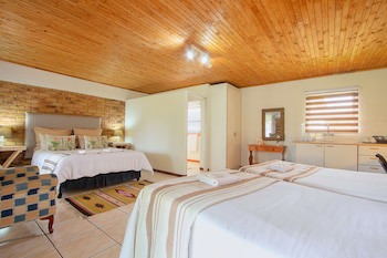 Airport Bird & Game Lodge