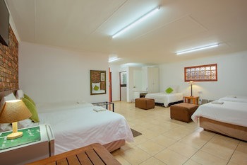 Airport Bird & Game Lodge