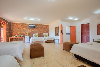 Airport Bird & Game Lodge
