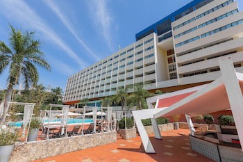 Dominican Fiesta Hotel