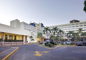 Dominican Fiesta Hotel
