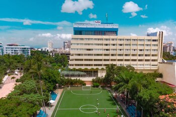 Dominican Fiesta Hotel