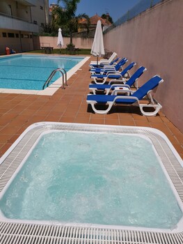 La Fontaine Hotel