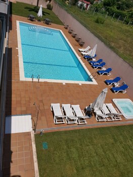 La Fontaine Hotel