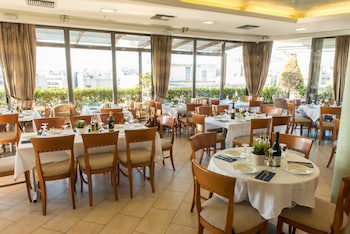 Golden City Hotel