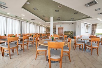 Golden City Hotel