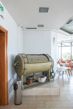 Golden City Hotel