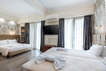 Golden City Hotel