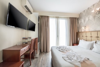 Golden City Hotel