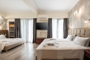 Golden City Hotel