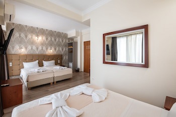 Golden City Hotel