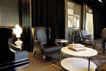 The Aries Hotel fotoğrafı