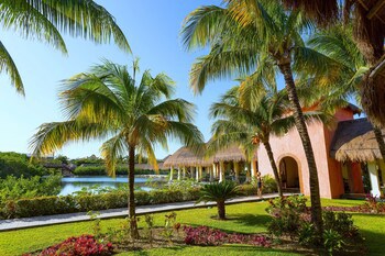 Grand Palladium White Sand Resort & Spa All Inclusive