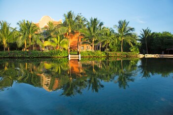 Grand Palladium White Sand Resort & Spa All Inclusive