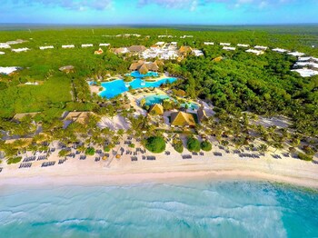 Grand Palladium White Sand Resort & Spa All Inclusive