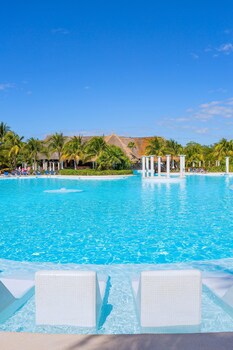 Grand Palladium White Sand Resort & Spa All Inclusive