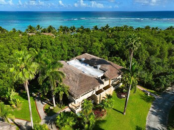 Grand Palladium White Sand Resort & Spa All Inclusive