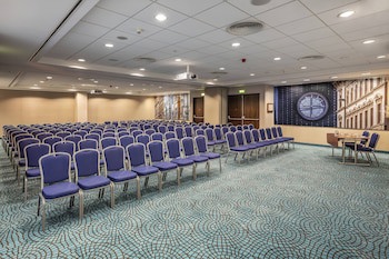 Courtyard By Marriott Prague City