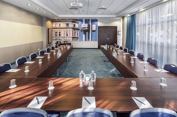 Courtyard By Marriott Prague City