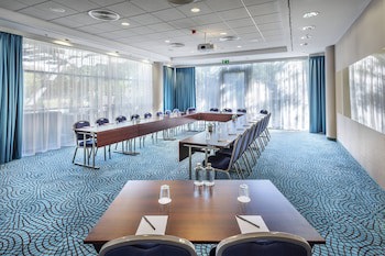 Courtyard By Marriott Prague City