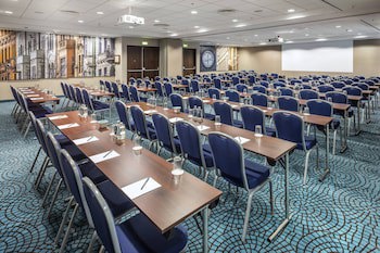 Courtyard By Marriott Prague City
