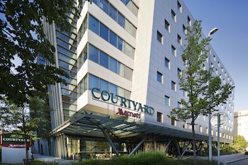 Courtyard By Marriott Prague City